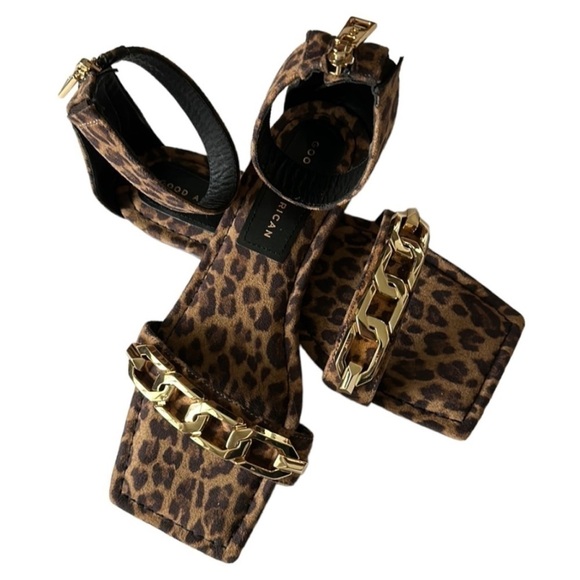 𝅺good AMERICAN Ankle Strap Chain Leopard Print slim square toe sandals 7.5 - Picture 1 of 5